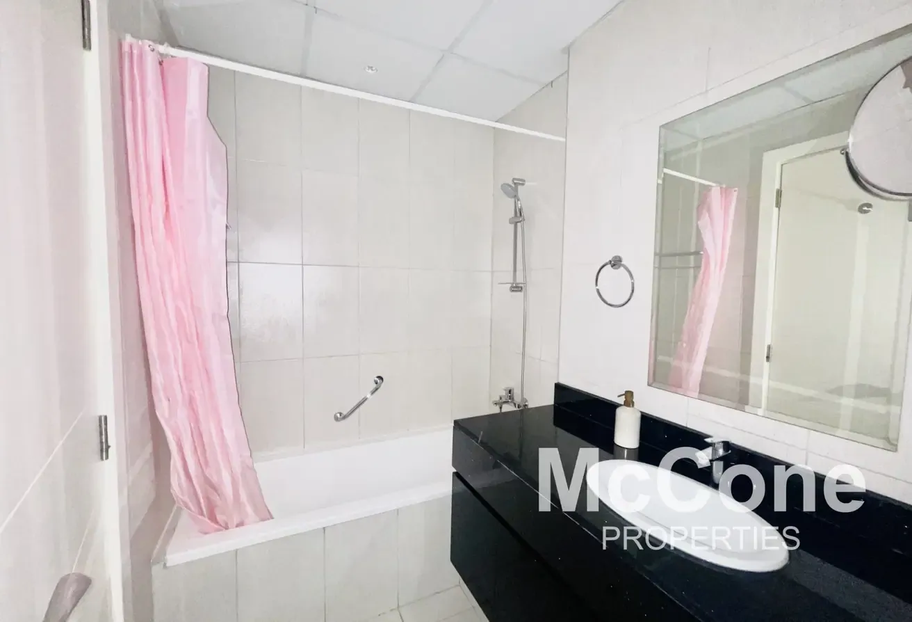 Stylish | Fully Equipped | Ideal Investment