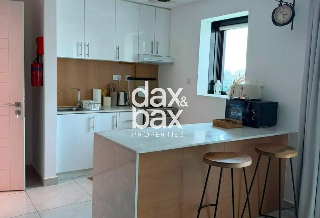 Modern & Brand New | Balcony & City View | Huge La