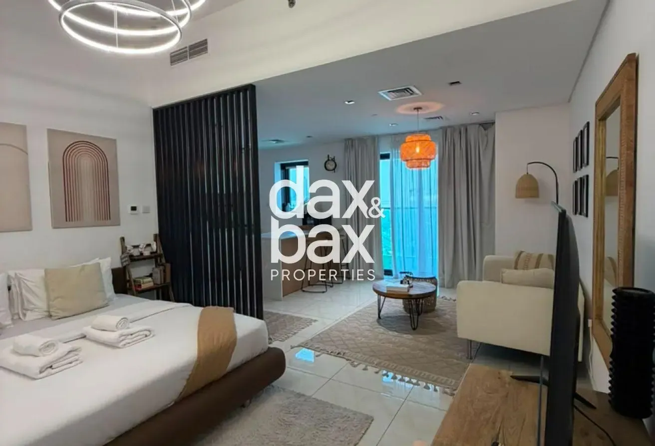Modern & Brand New | Balcony & City View | Huge La