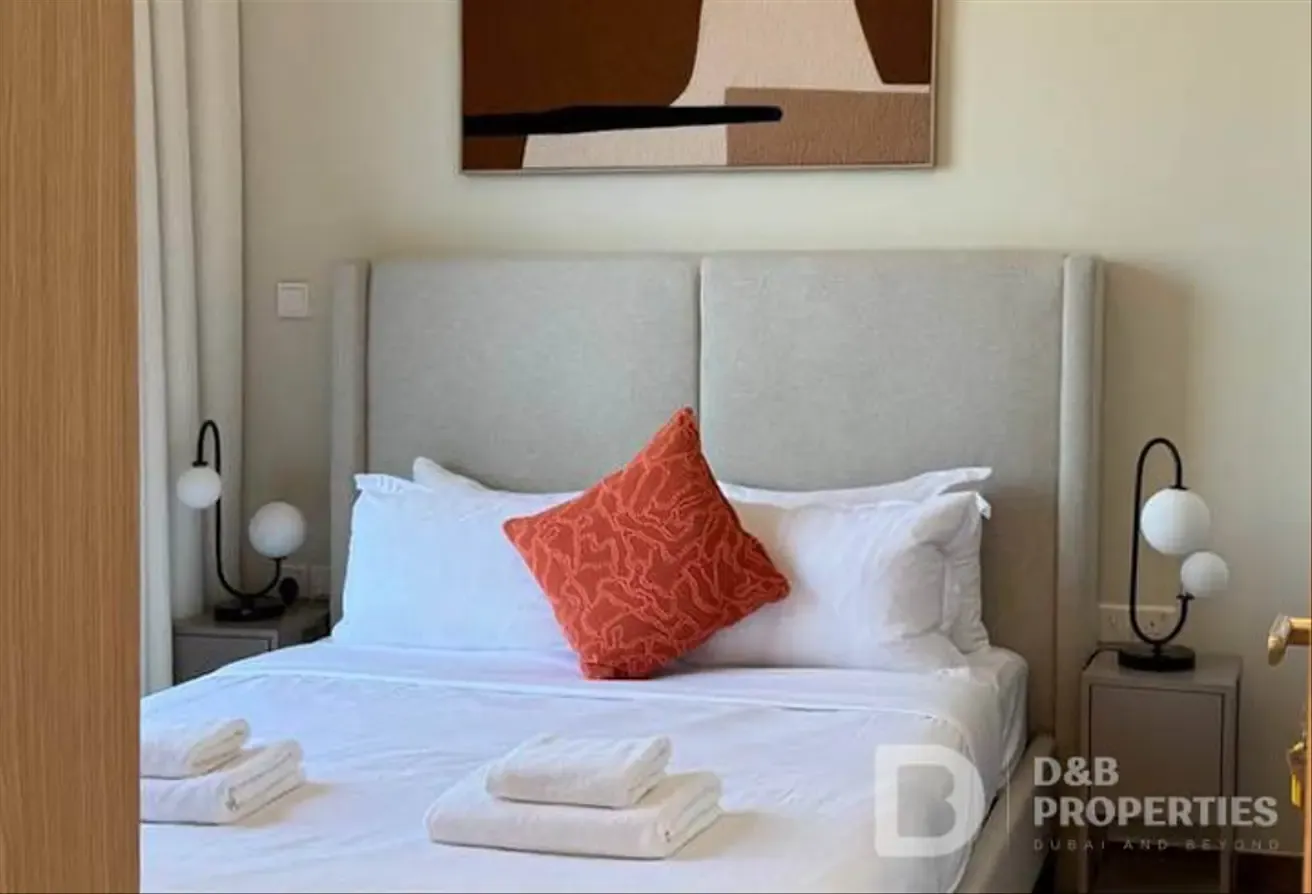 Fully furnished | Park view | Motivated seller