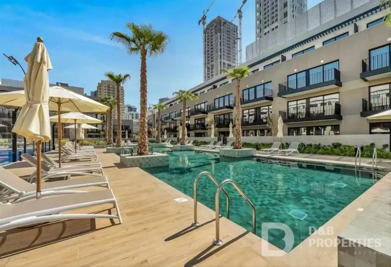 Fully furnished | Park view | Motivated seller