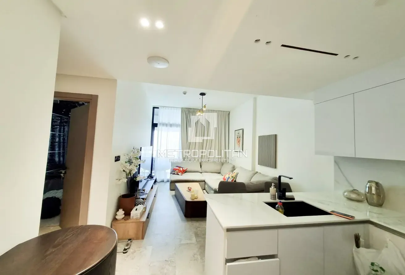 Fully Furnished | Modern Interiors | Road View