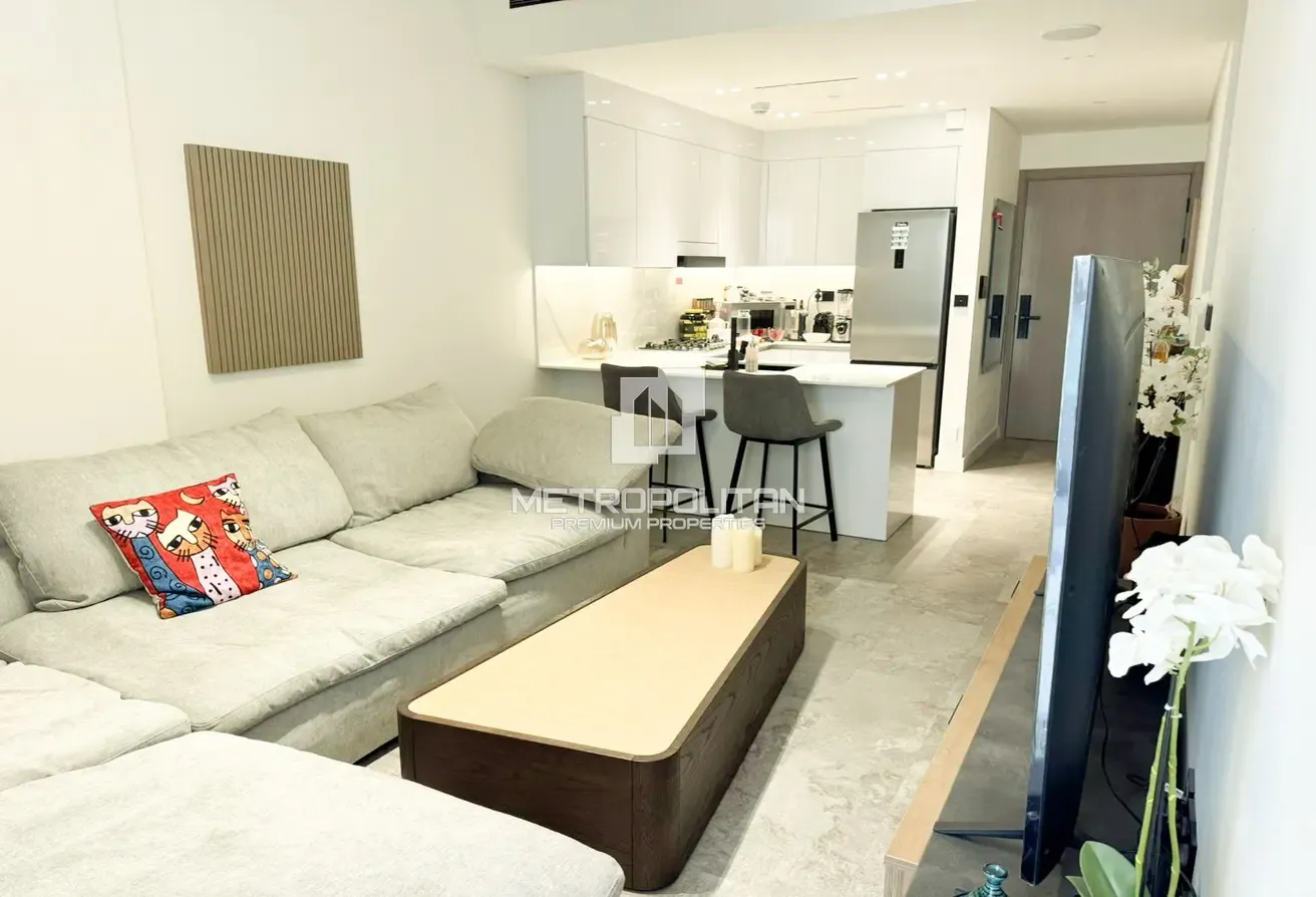 Fully Furnished | Modern Interiors | Road View