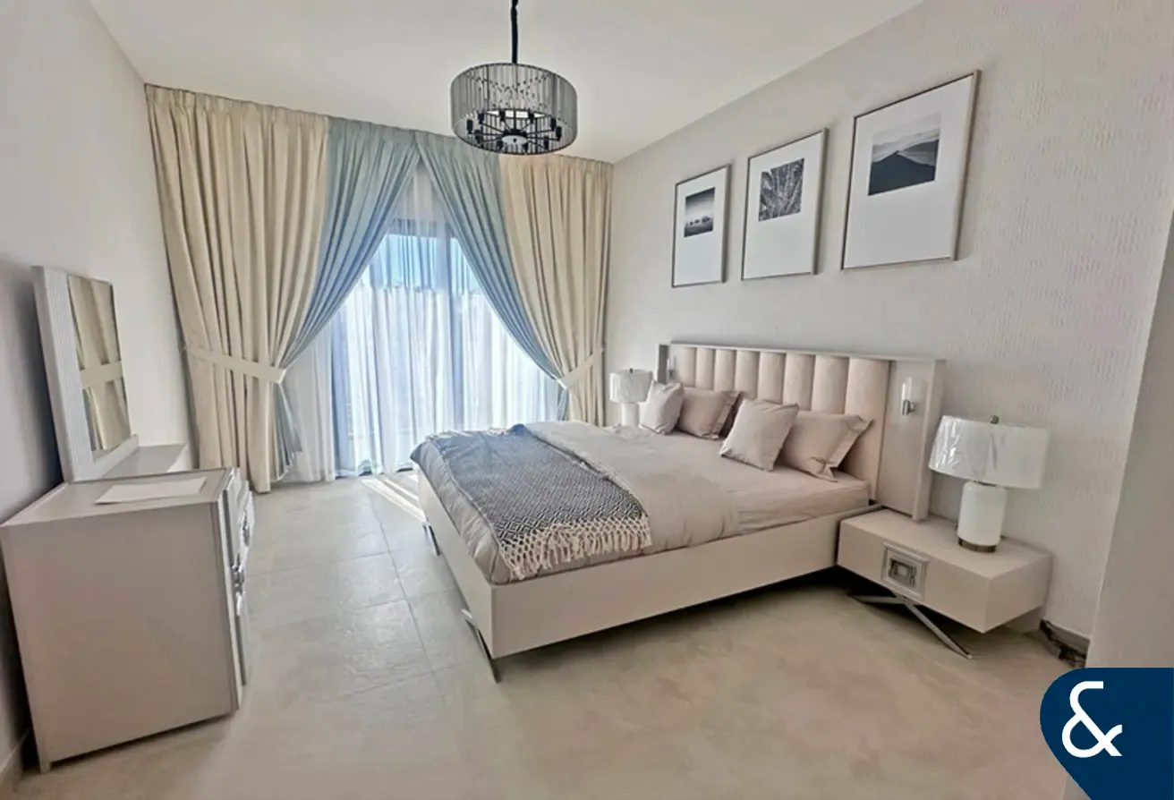 Eleganz 2 | Furnished | 1 Plus Study