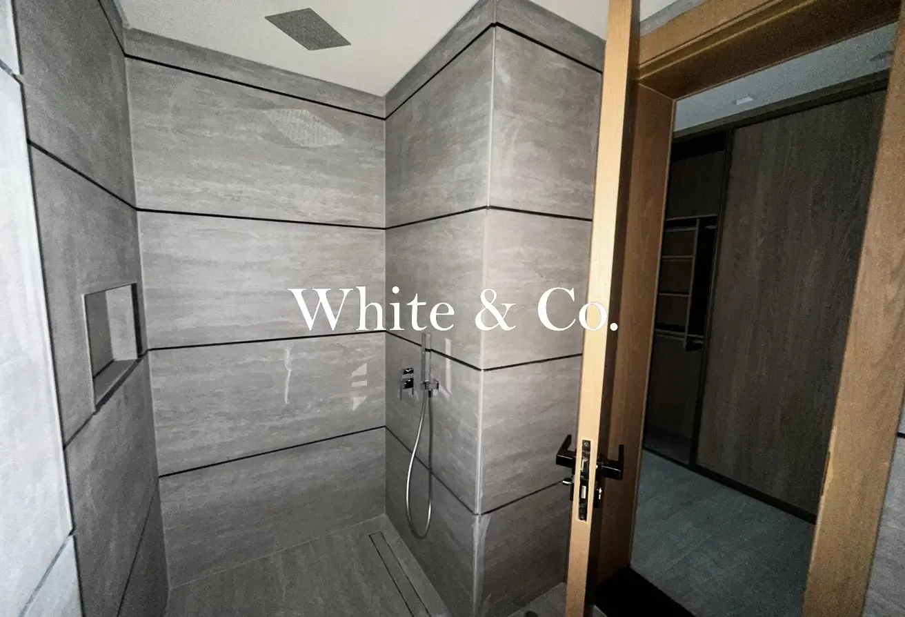 Modern Studio | Utility Room | Tenanted