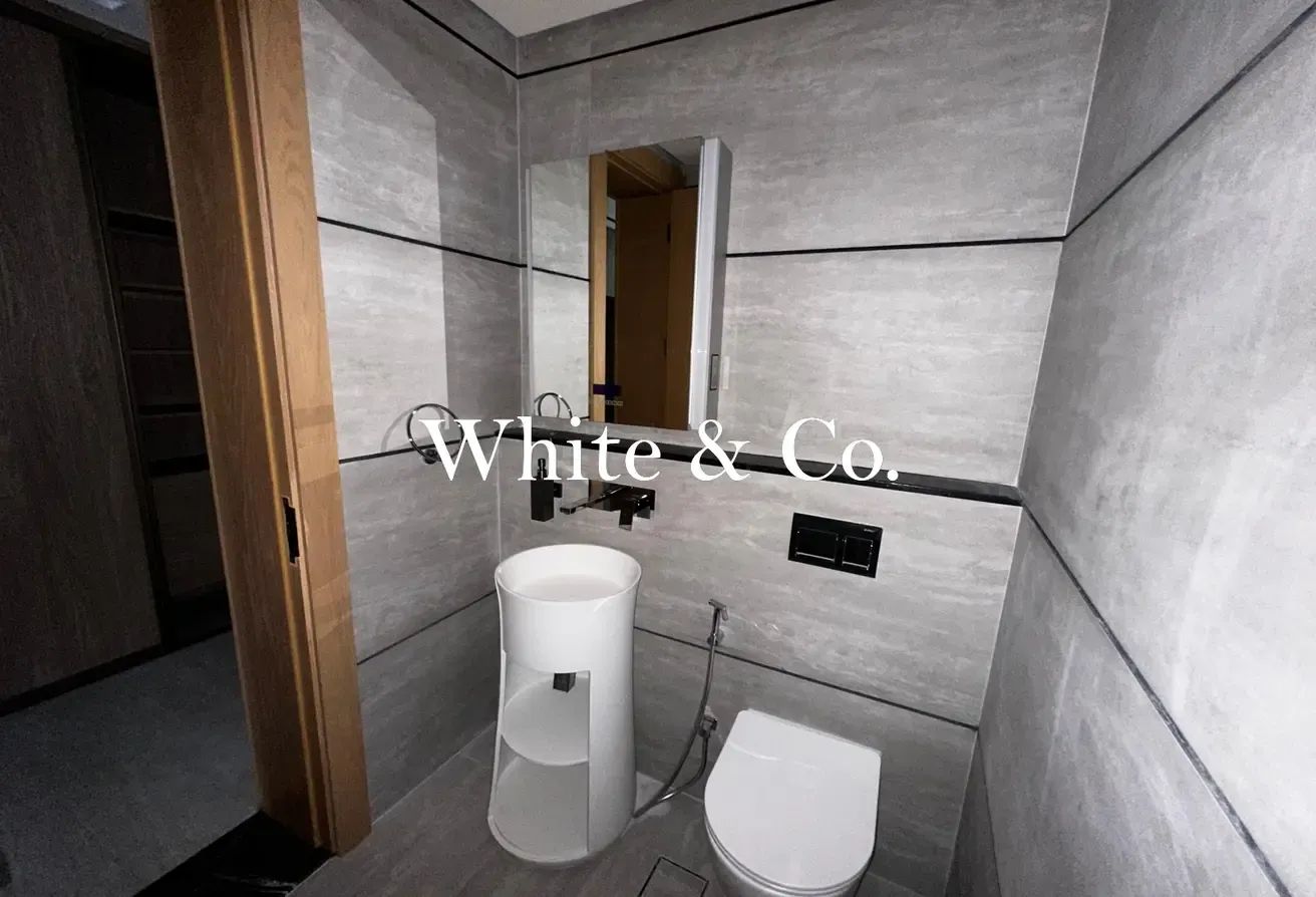 Modern Studio | Utility Room | Tenanted