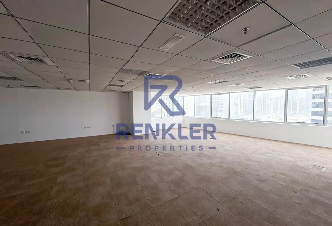 Spacious | Vacant | Close To Metro | Grade A