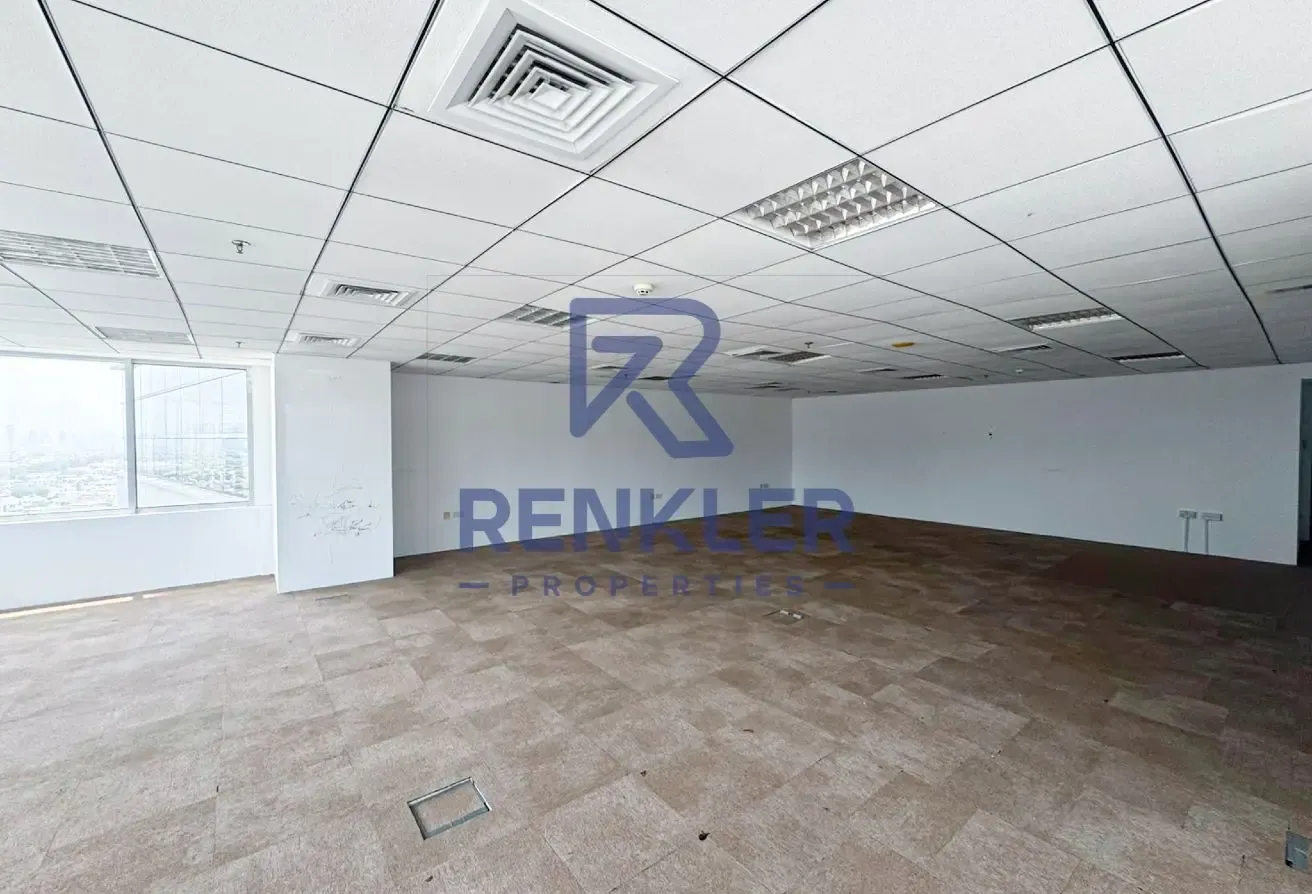 Spacious | Vacant | Close To Metro | Grade A