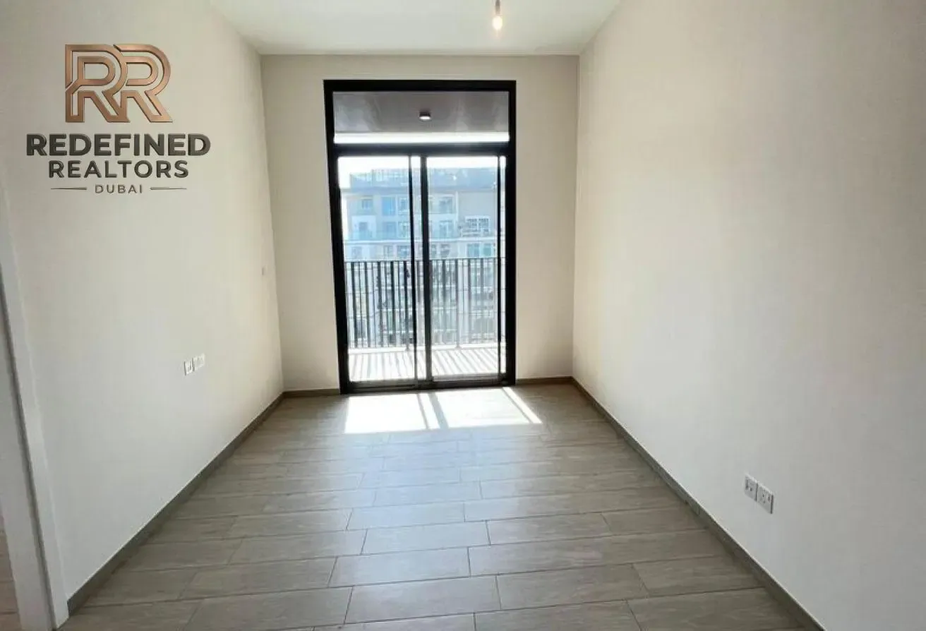 Large Layout | Pool Views |Elegant 1BR