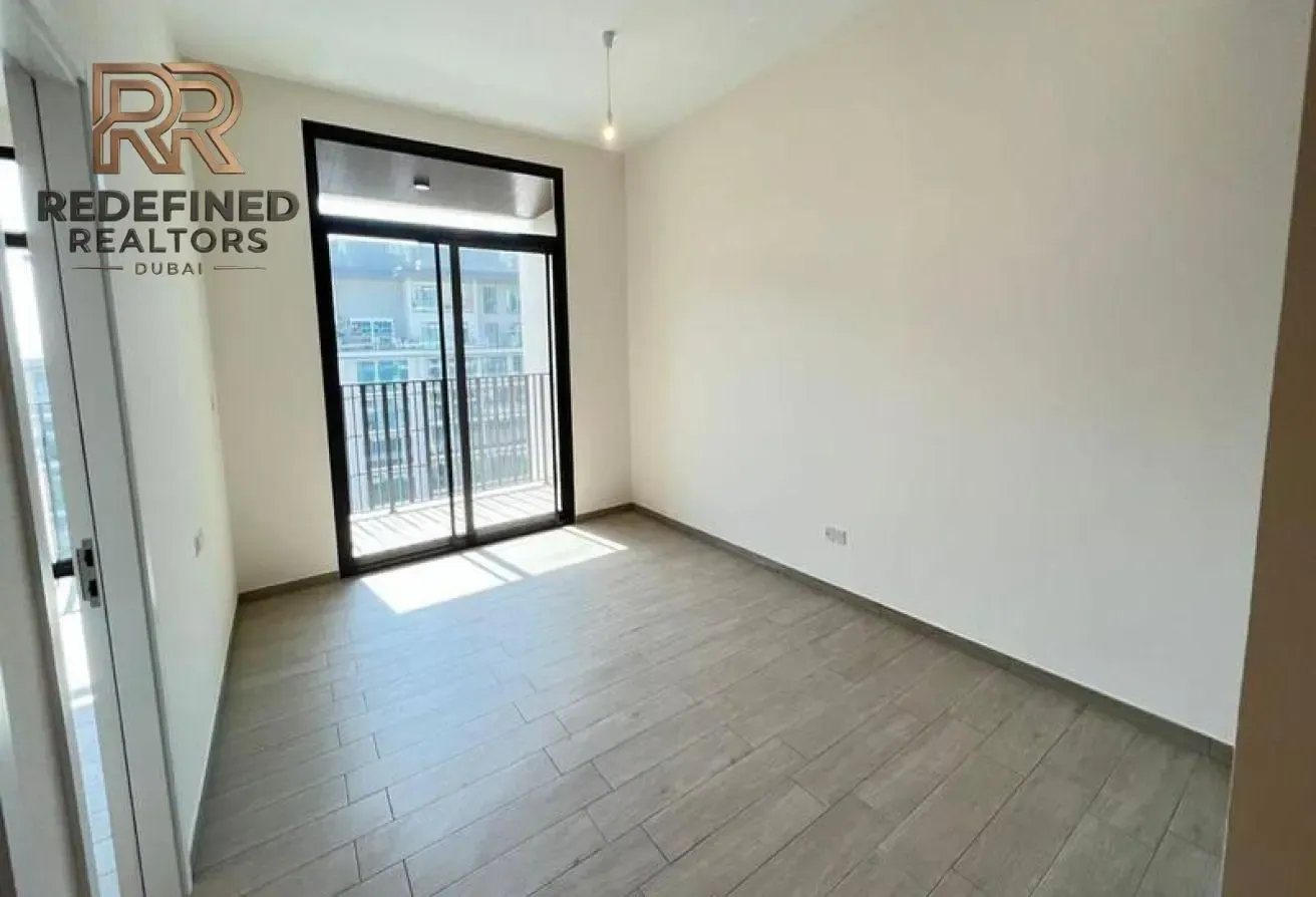 Large Layout | Pool Views |Elegant 1BR