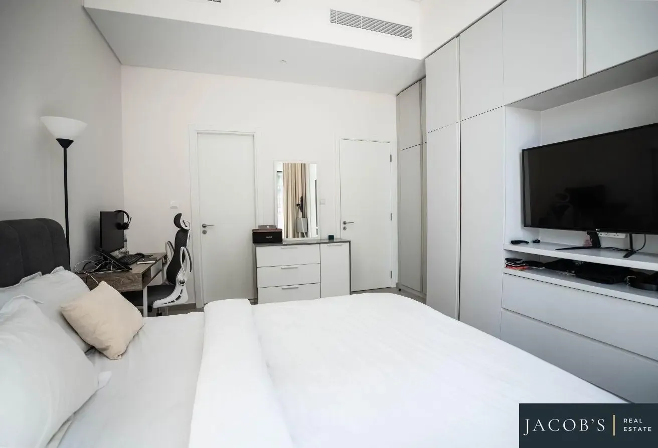 Large Layout | Investor Deal | View Today