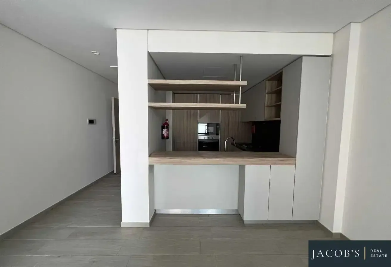 Park View | High Floor | Vacant on Transfer