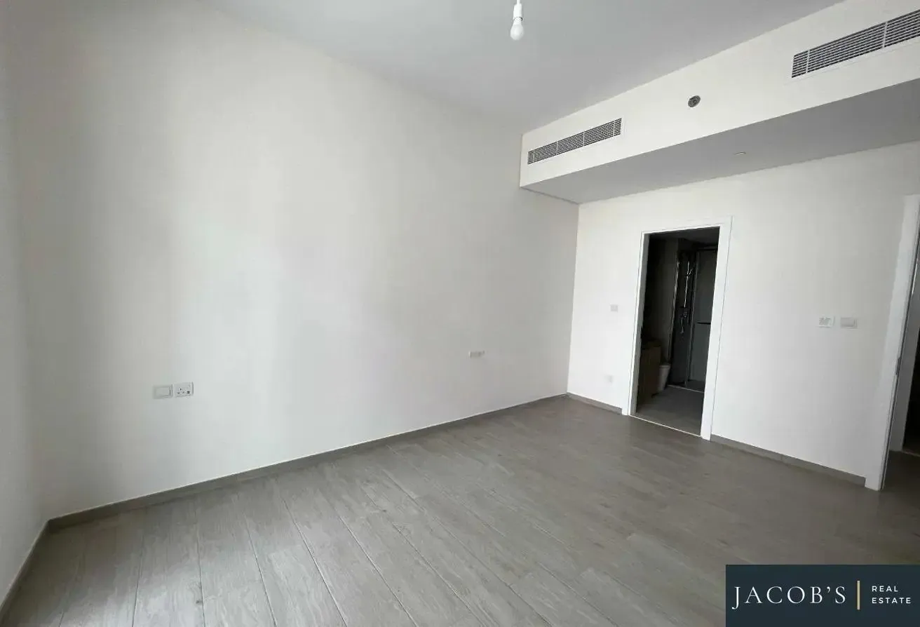 Park View | High Floor | Vacant on Transfer