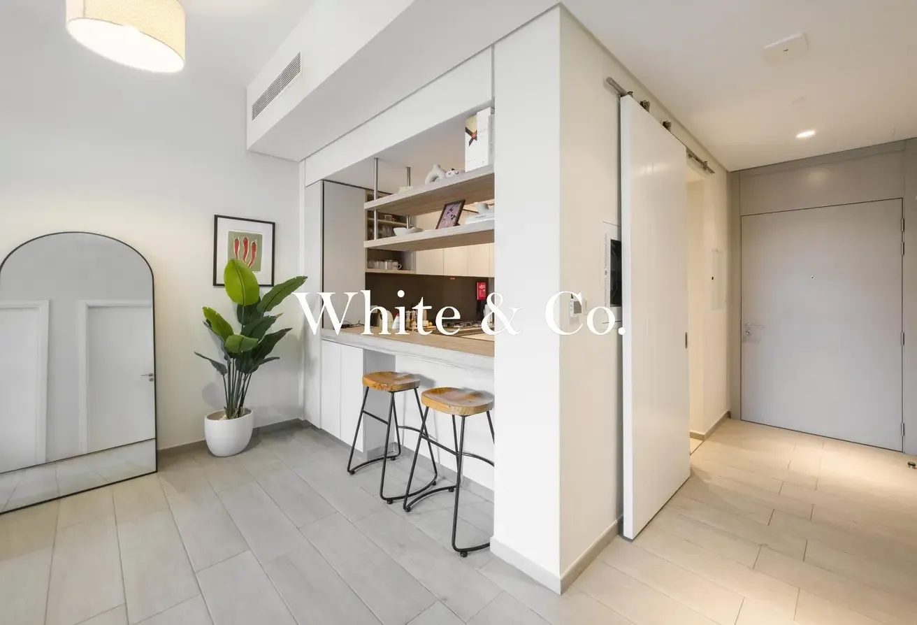 Unique Layout  | High Floor | Park View