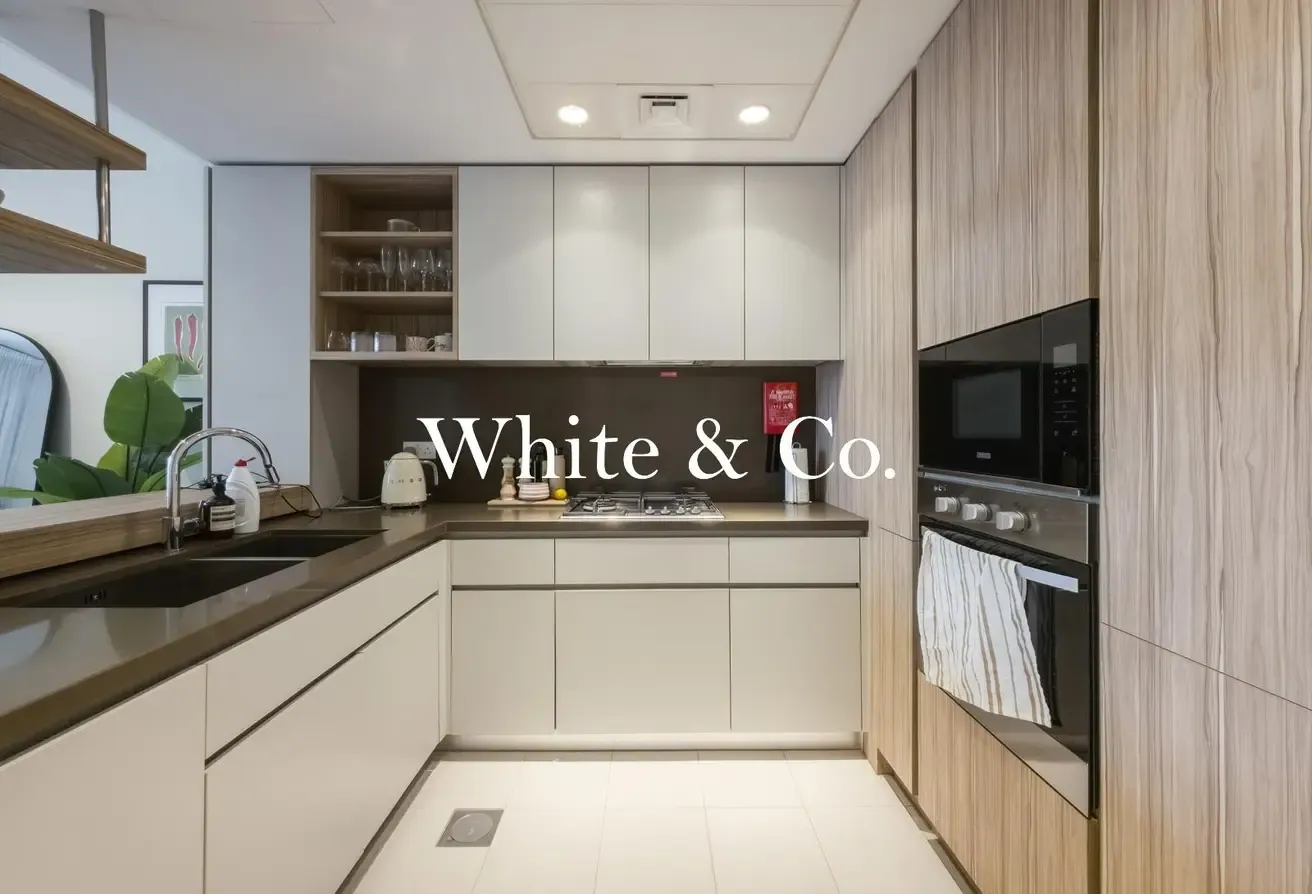 Unique Layout  | High Floor | Park View