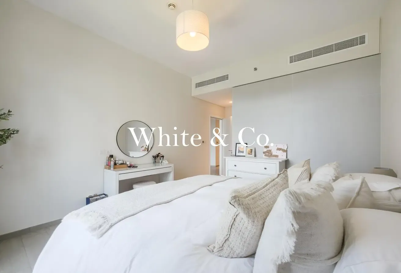 Unique Layout  | High Floor | Park View