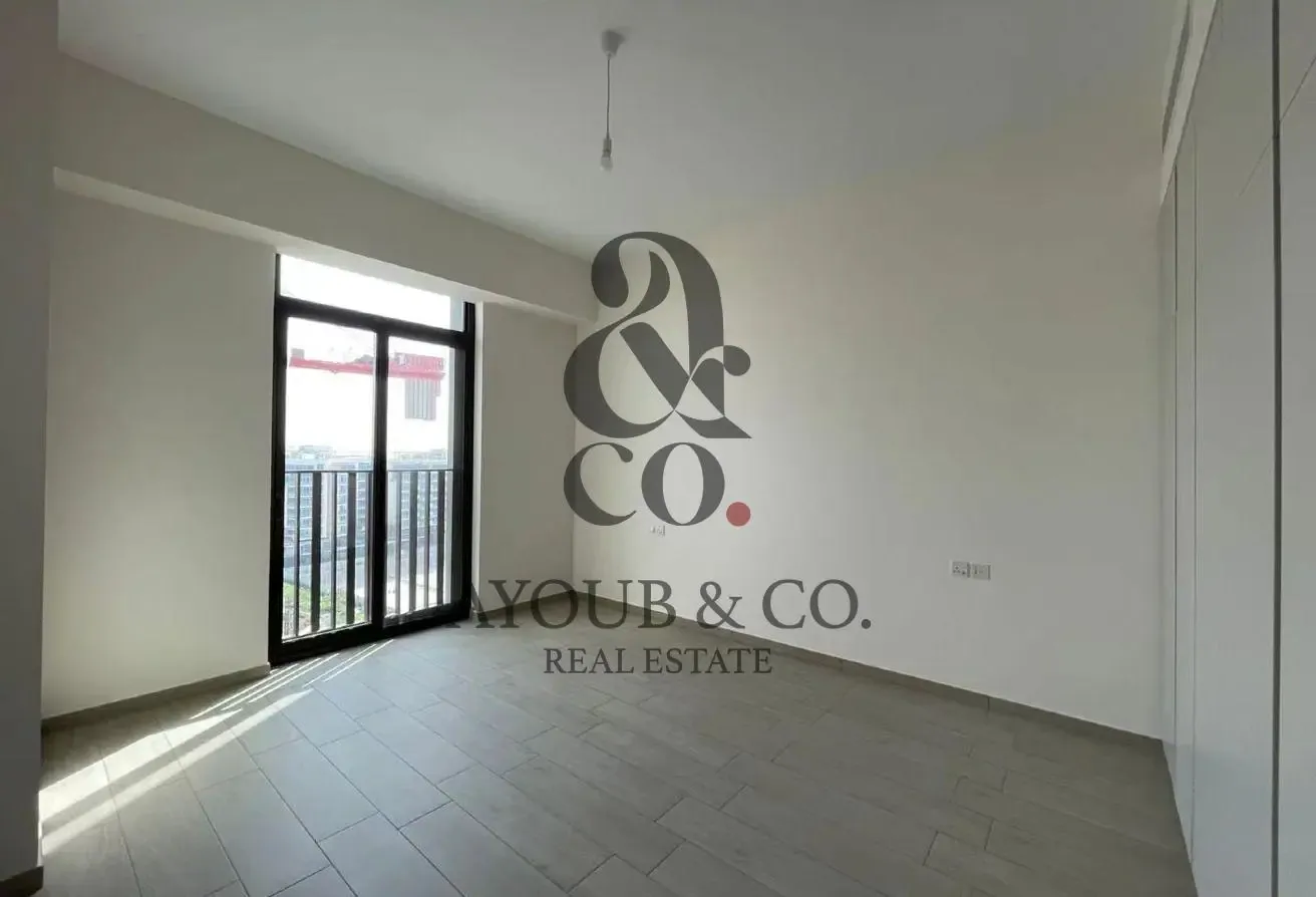 Mid Floor | Well Maintained | Corner Unit