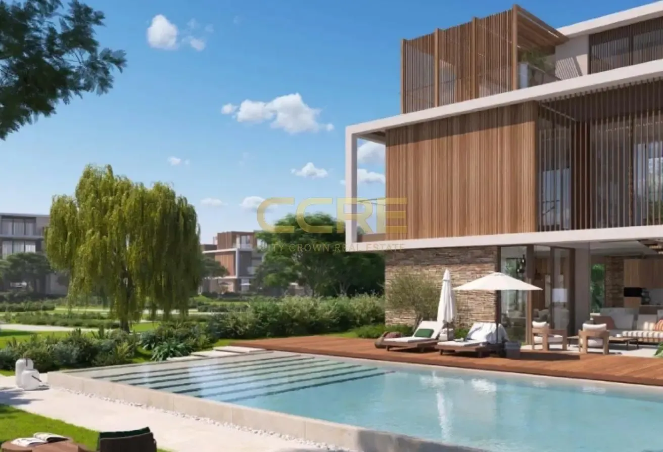 5BR Villa G+2|Prime Location| Huge Plot| Less OP