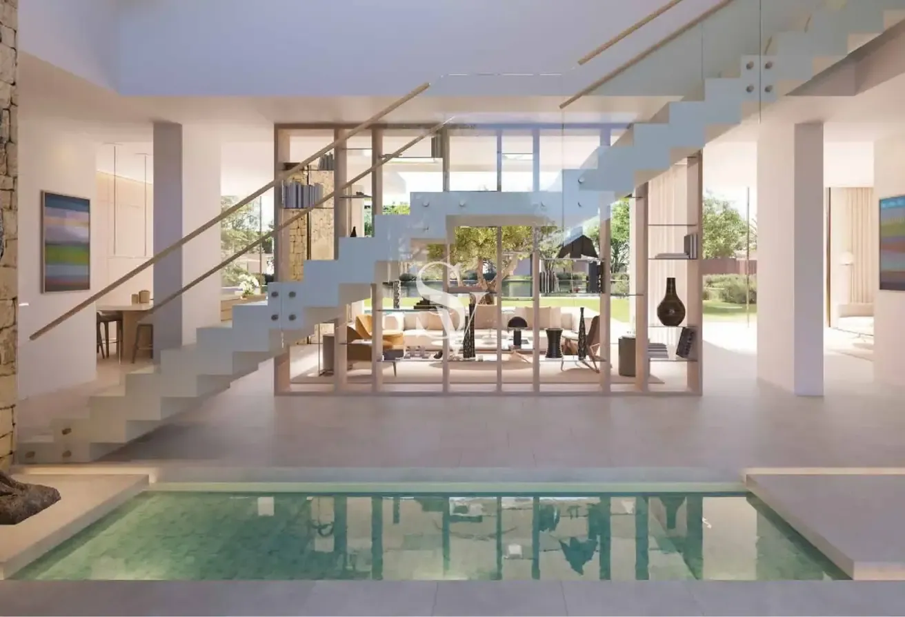 Contemporary Villa|Spacious Plot |Family-Oriented