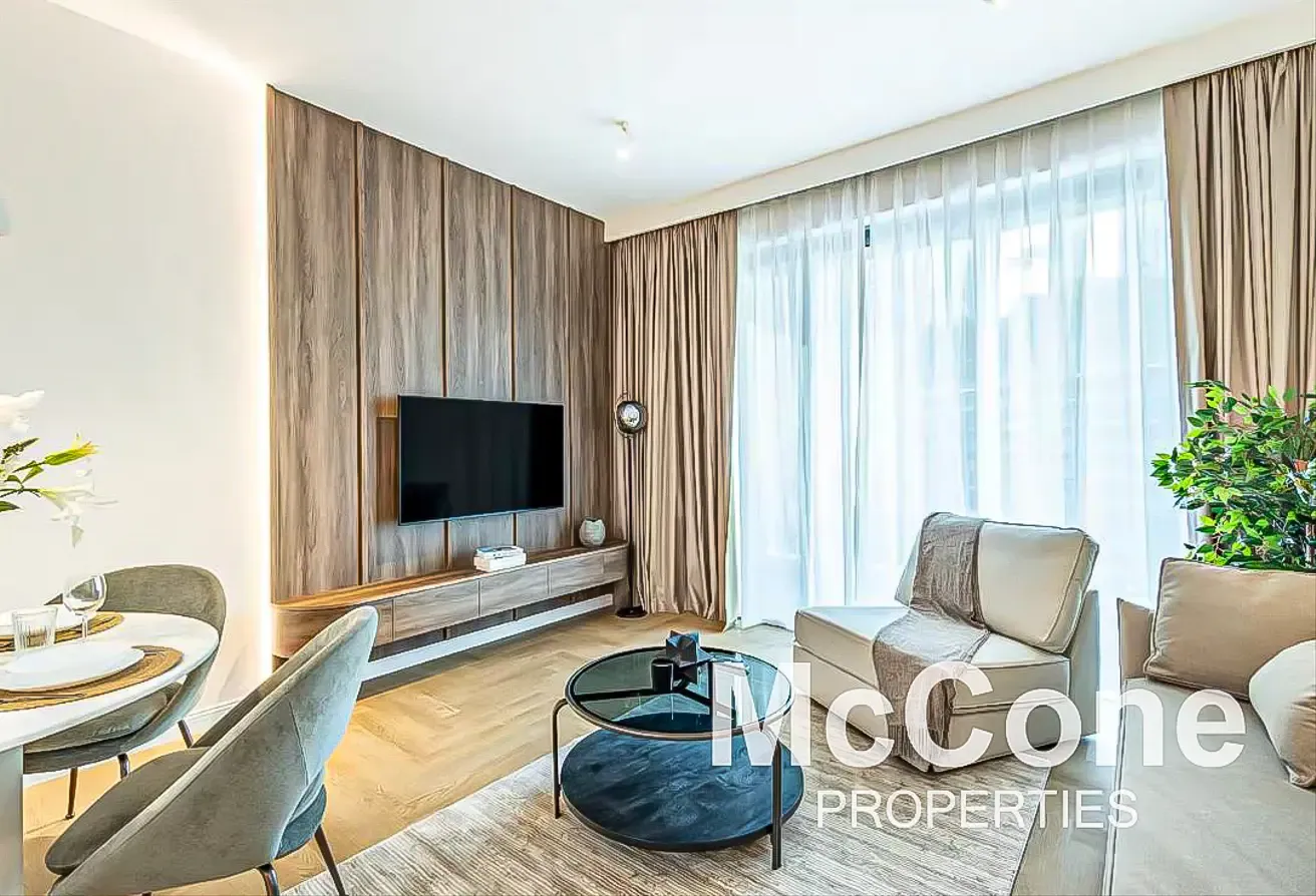 Spacious  | Skyline View | Fully Upgraded