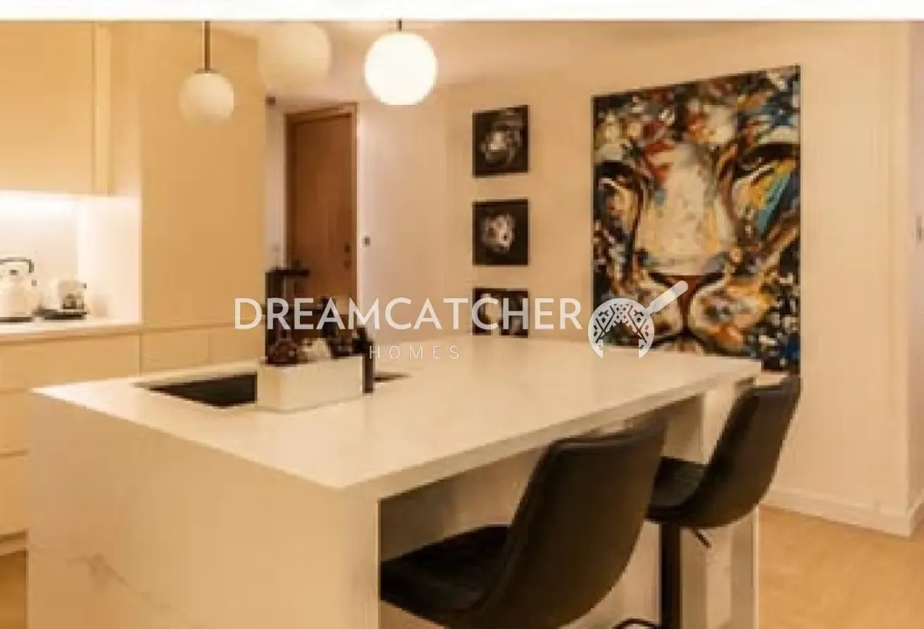 Prime location | Fully Furnished | Fountain View