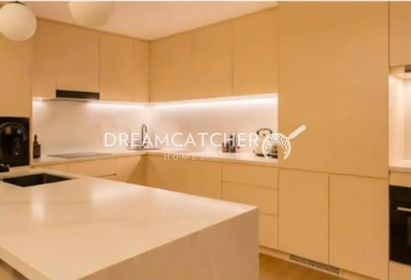 Prime location | Fully Furnished | Fountain View