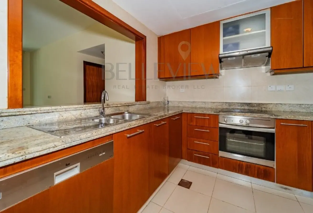 Tenanted | StandPoint T1 | Opera and Fountain View