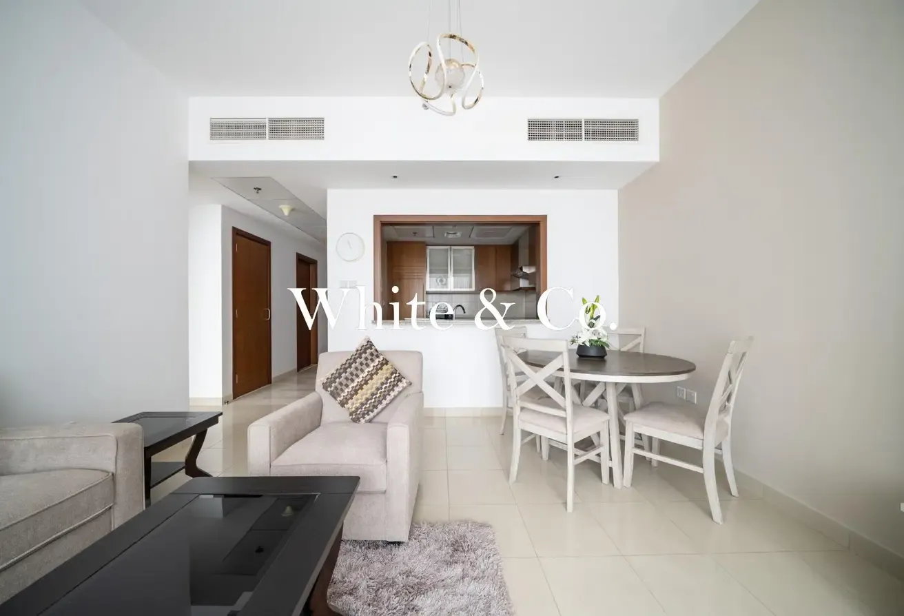 Bright | Well Maintained | Opera District