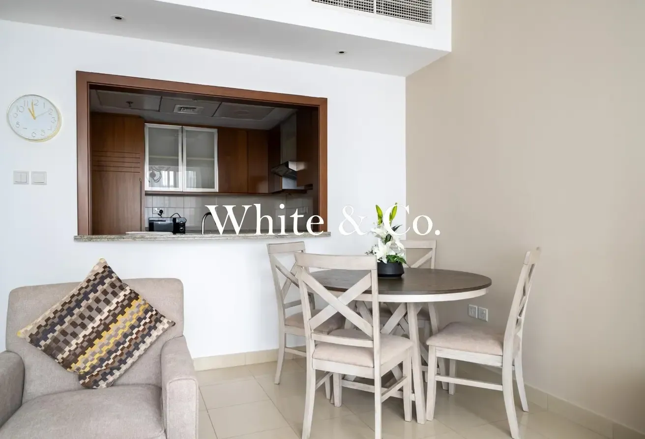 Bright | Well Maintained | Opera District