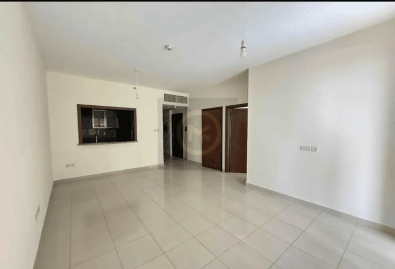 Spacious 1BR | Unfurnished | Prime Location