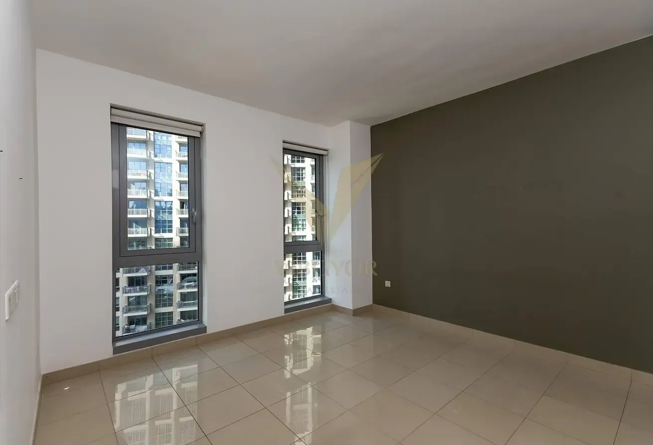 Vacant 1BR Apartment | Pool - Boulevard View