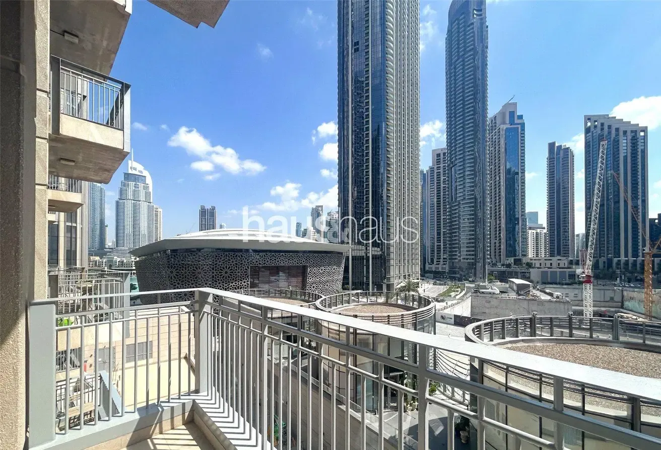 Vacant On Transfer | Fountain Views | EMAAR