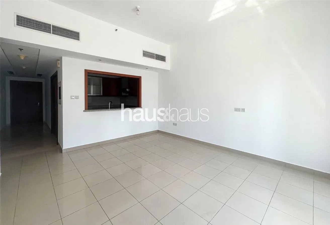 Vacant On Transfer | Fountain Views | EMAAR