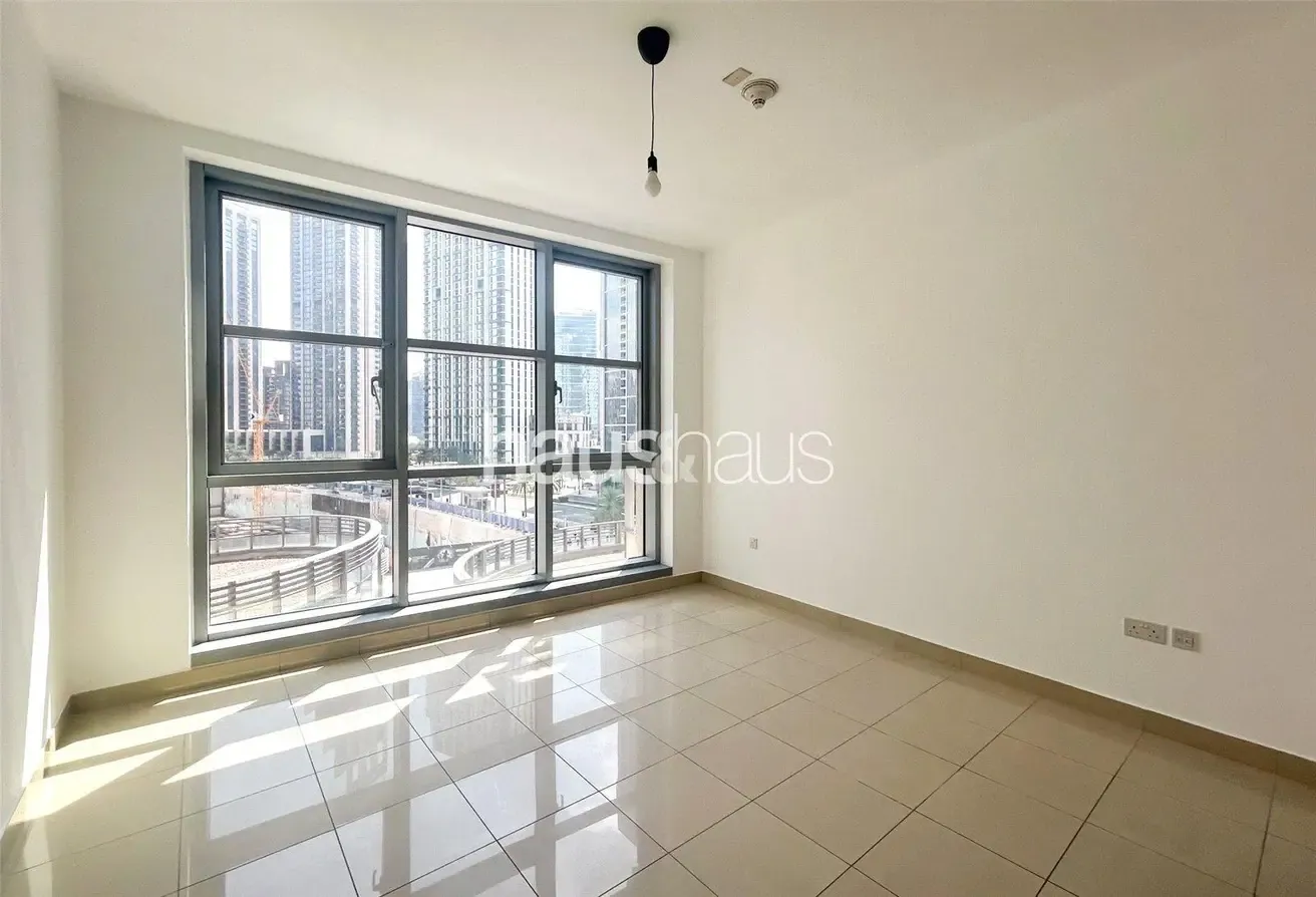 Vacant On Transfer | Fountain Views | EMAAR