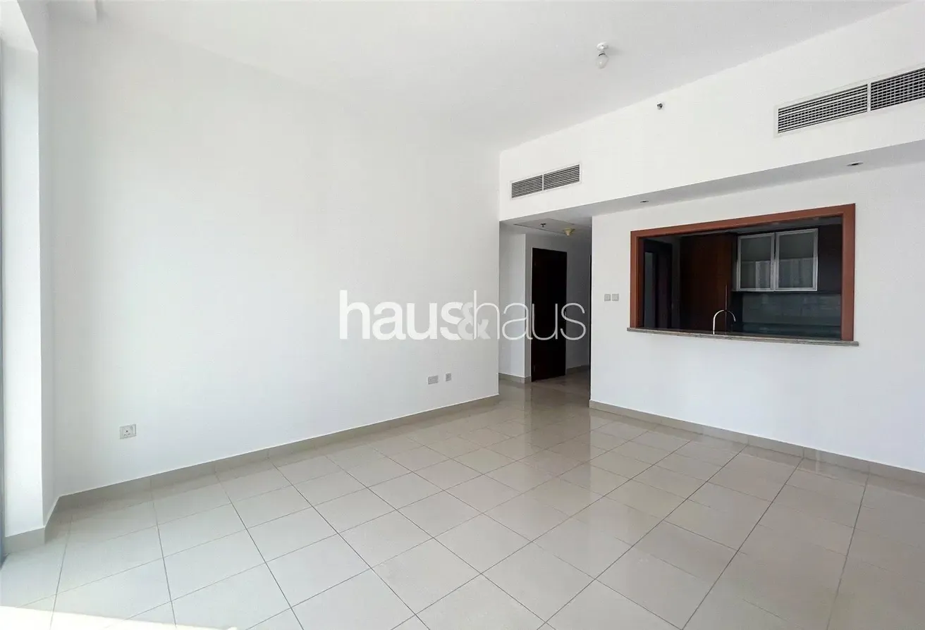 Vacant On Transfer | Fountain Views | EMAAR