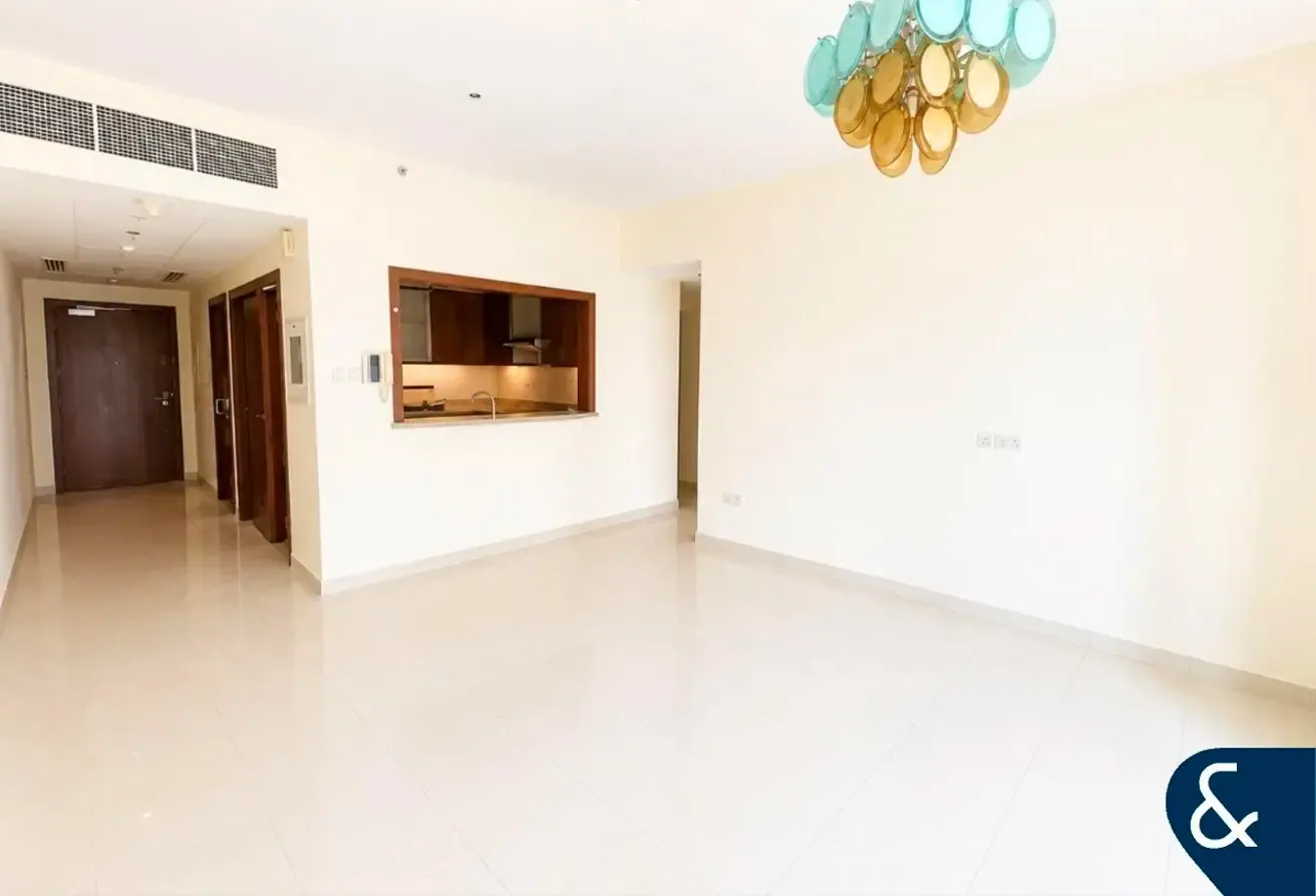 Vacant | Investment 1 bedroom | Fountain view