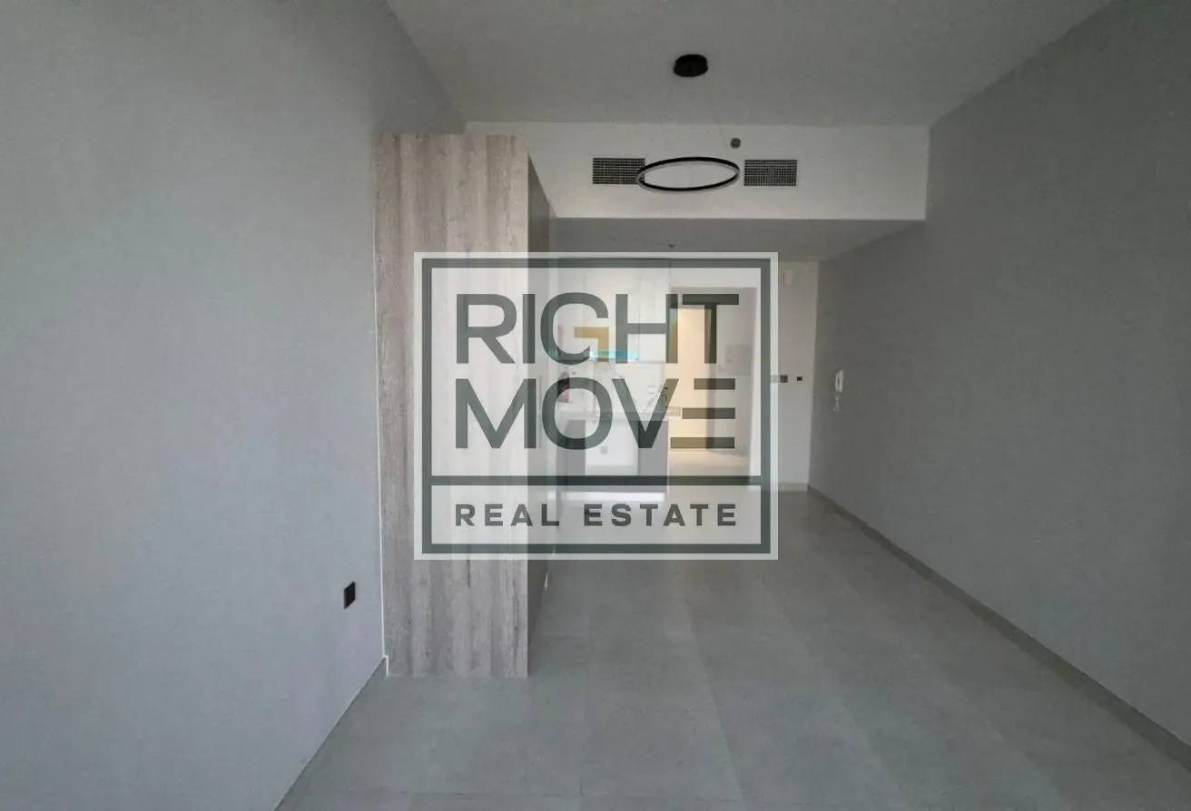Amal Tower | Spacious 1BR with Balcony |