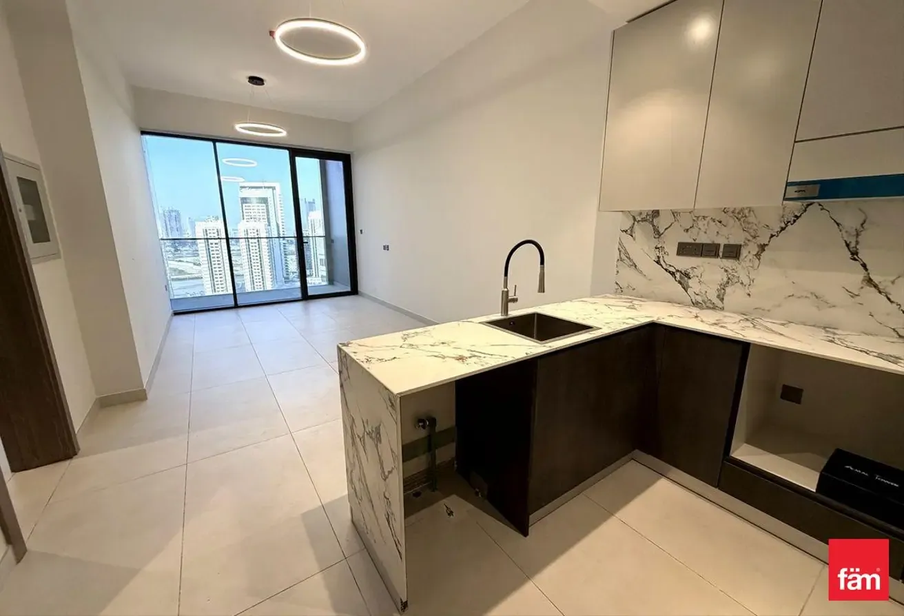 Brand New | Vacant | High Floor | Rare Huge Layout
