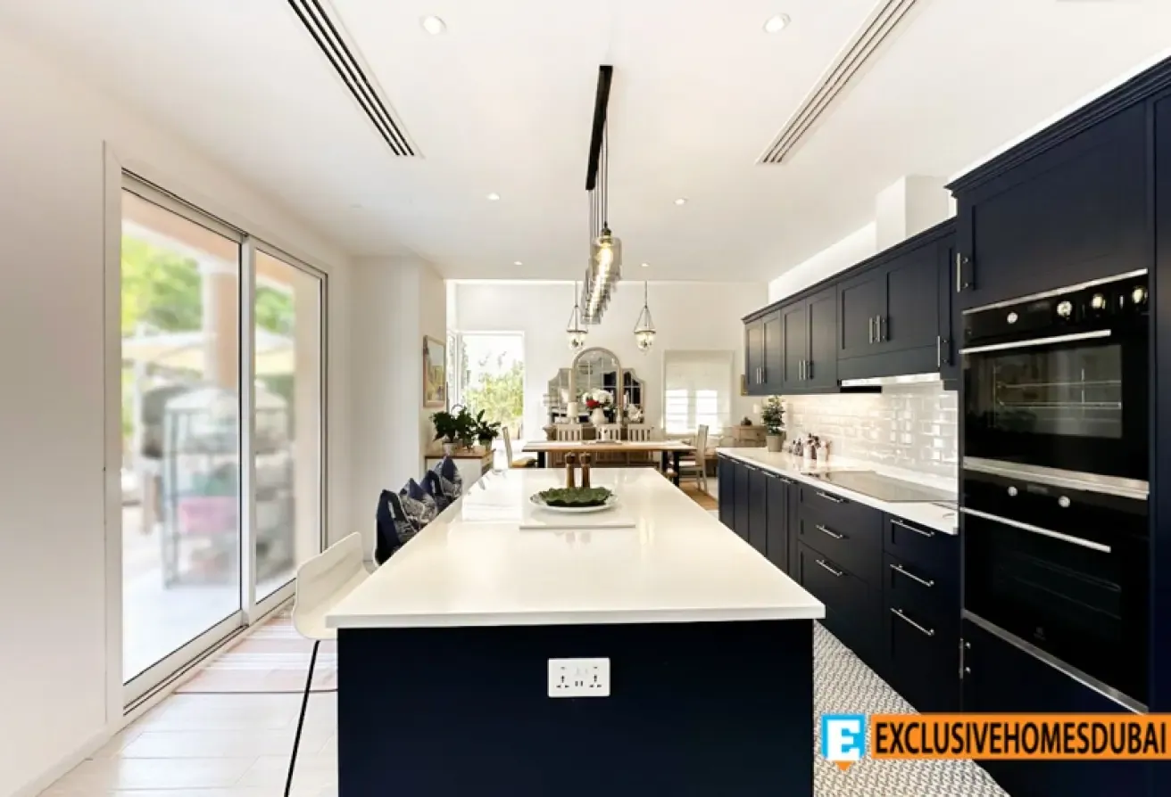 Upgraded | Elegant | 5 beds | New Pool | Must See!