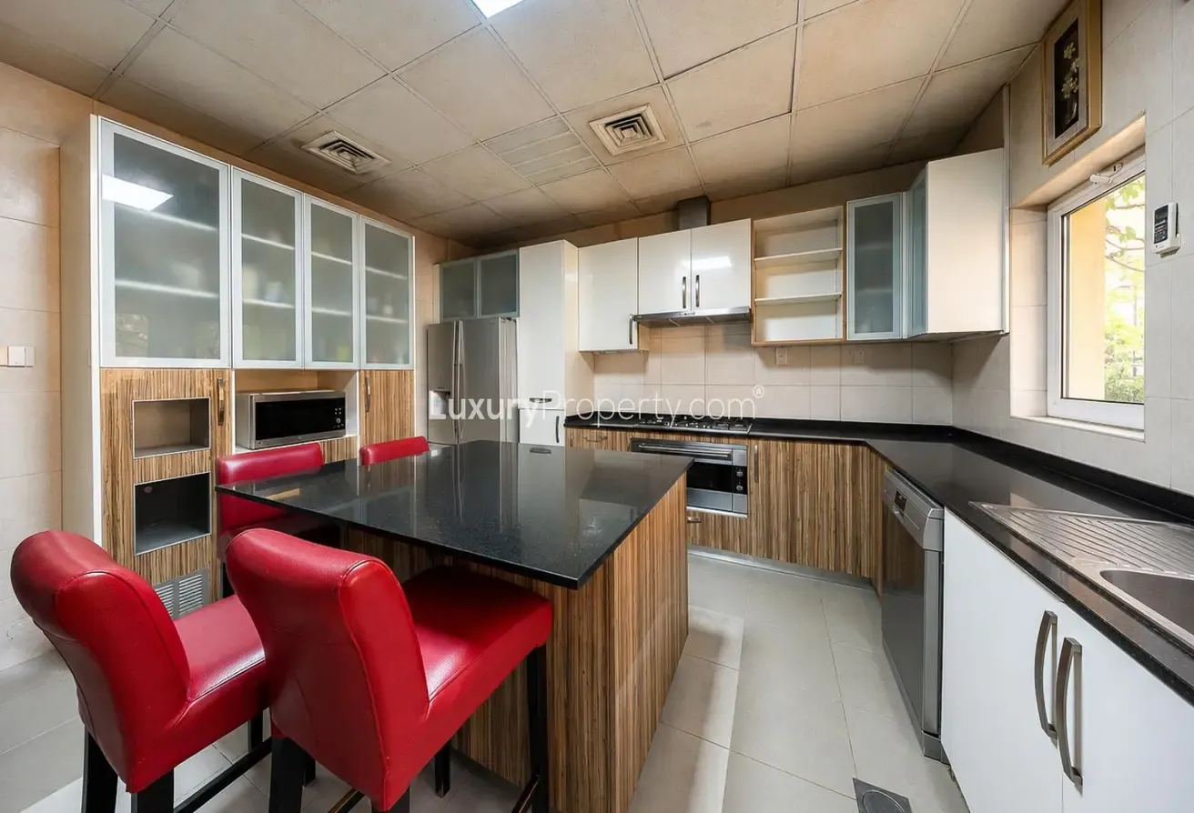 Private Pool  |  Luxury Spacious  |  VOT