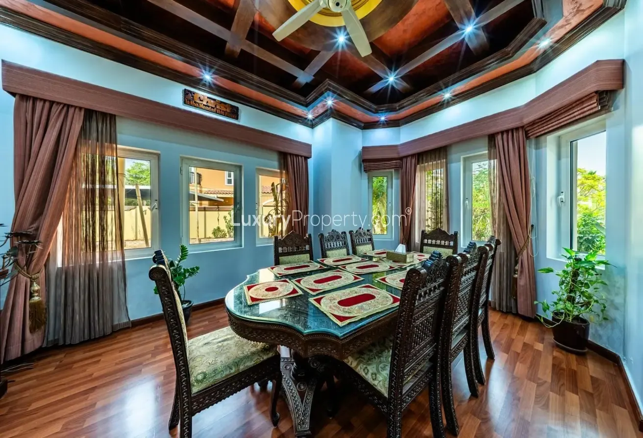 Private Pool  |  Luxury Spacious  |  VOT