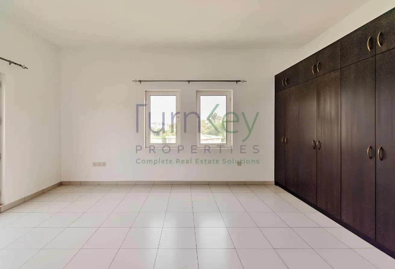 Lowest-Priced Huge Villa Plot | Best Price Deal