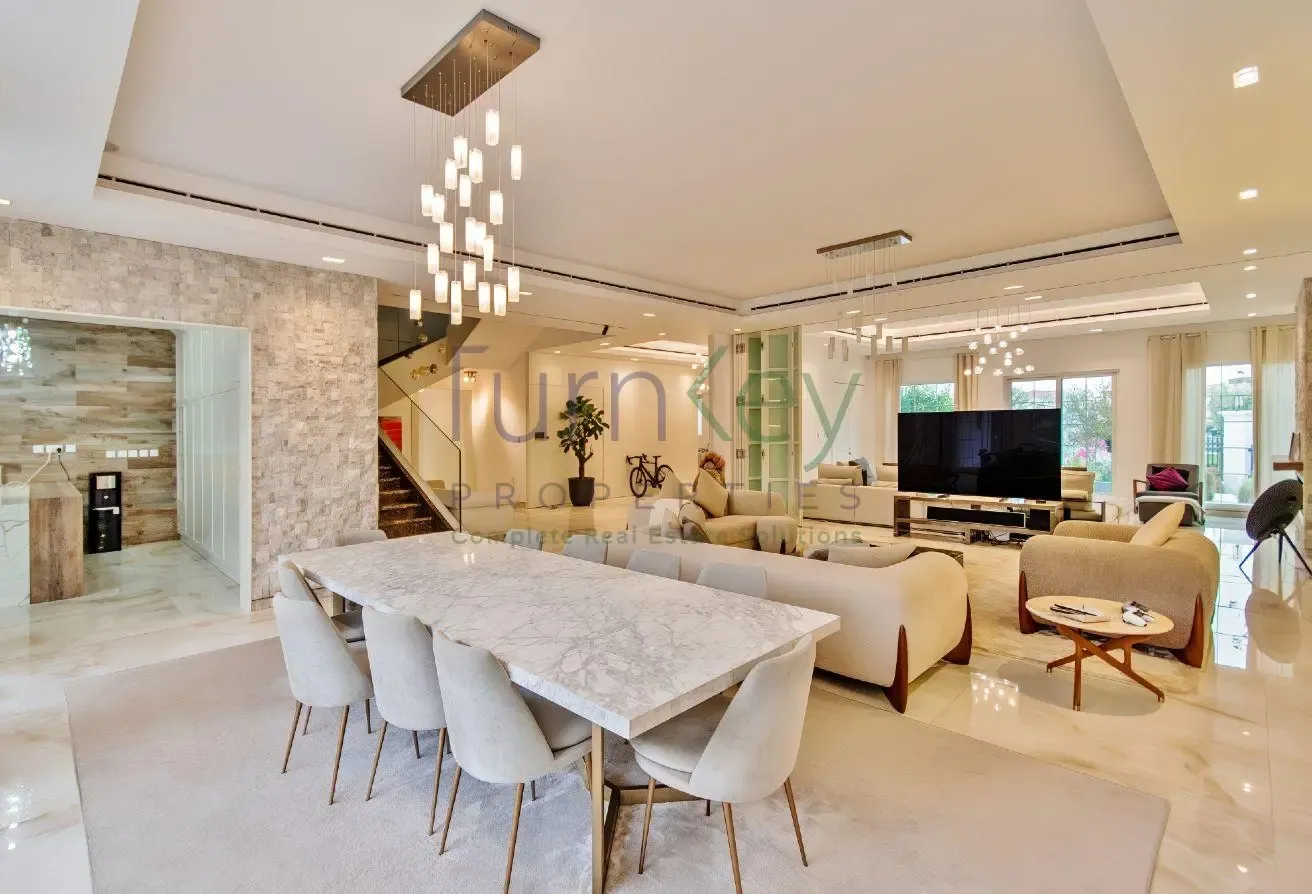 6Bed Modern Luxury |Smart Home | High-End Finishes