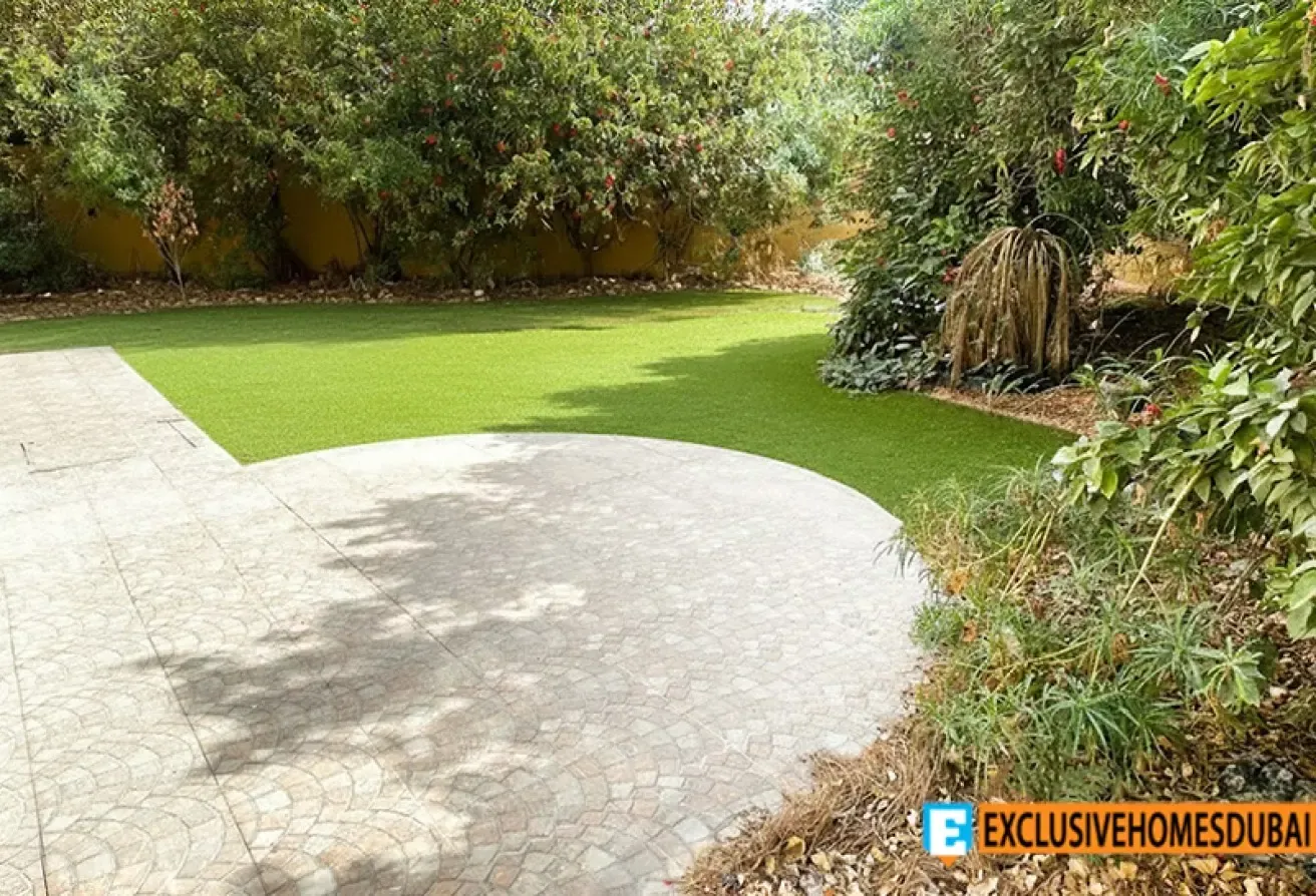 5 beds + Maid | Pool | Garden | Vastu |Vacant now