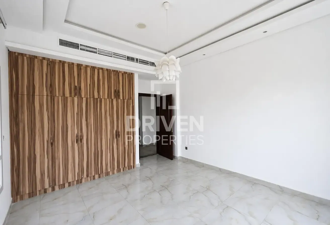 Vacant | Custom Built | Private Pool | Near Exit