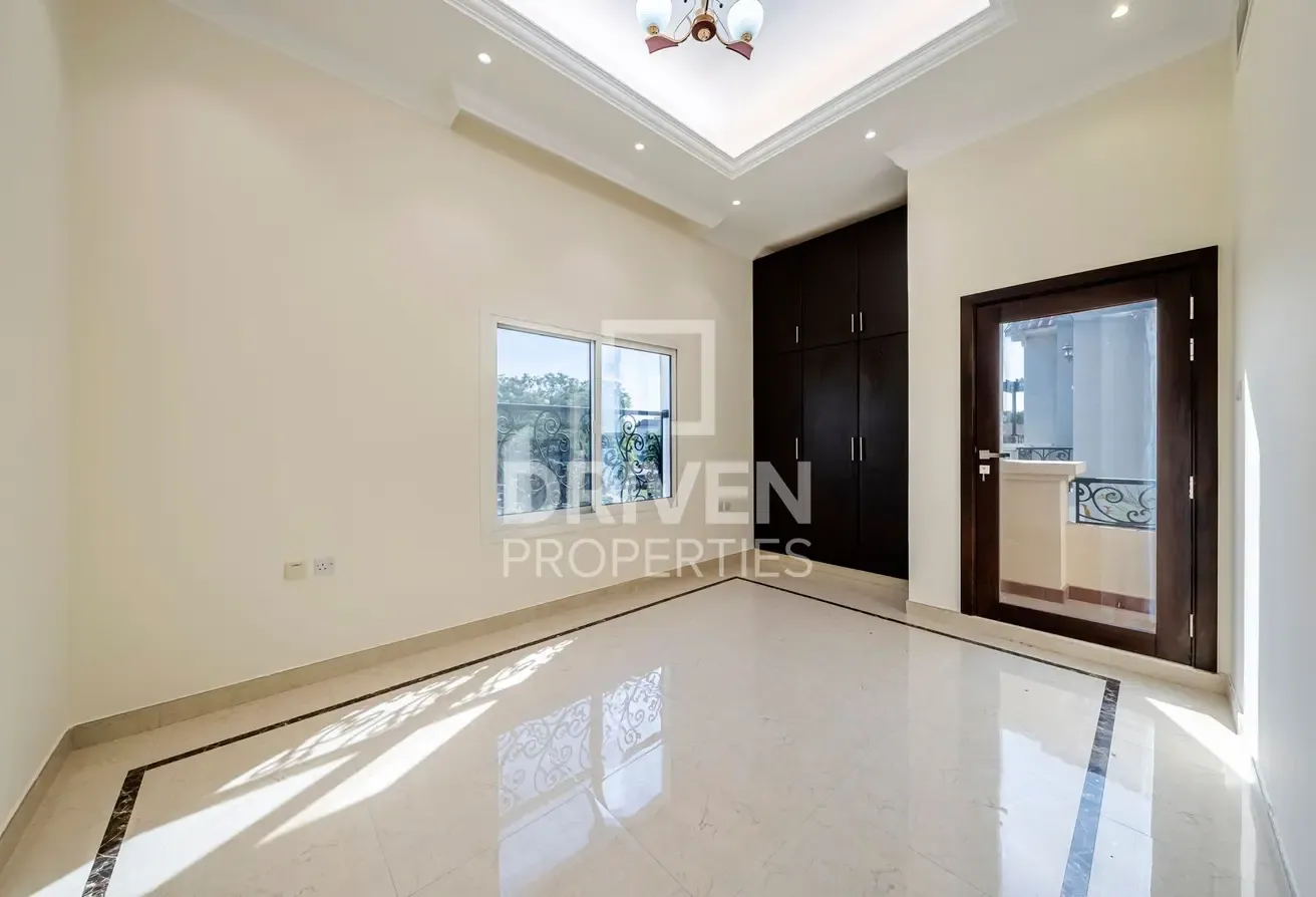 Spacious Villa | Prime Location | Community View