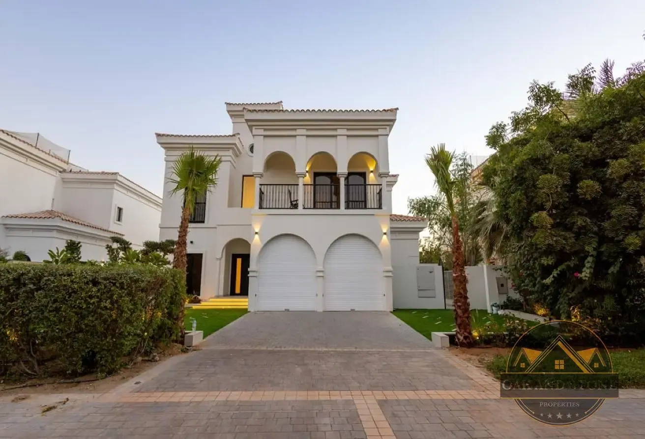 Renovated E1 | 4 bed+Study+Maids Room | Exclusive