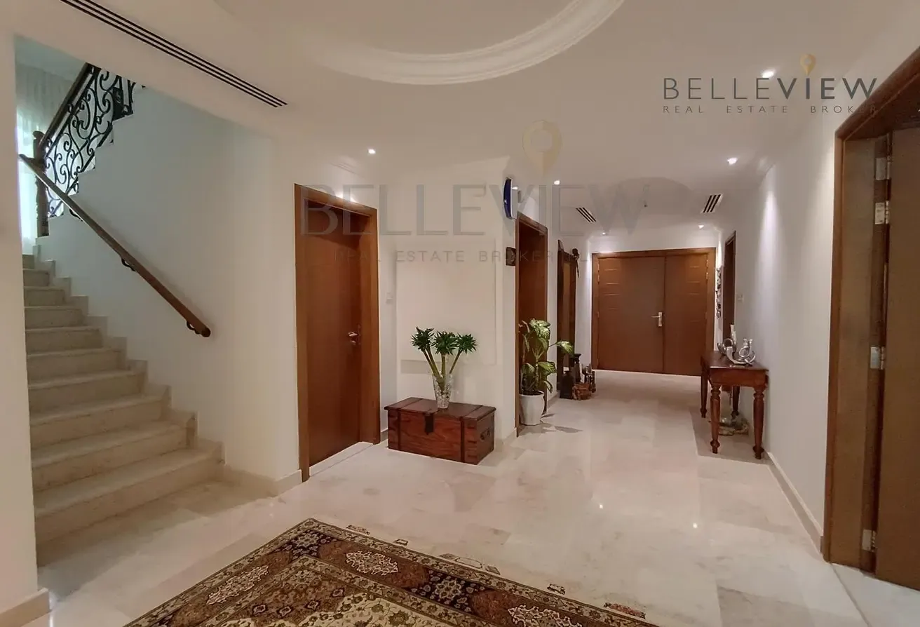 Fully Furnished |Private Swimming Pool|4Beds