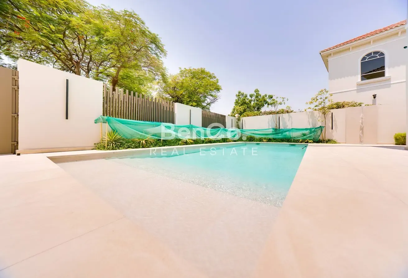 Fully Upgraded I 5 Bed Ensuite| Backing Green Area