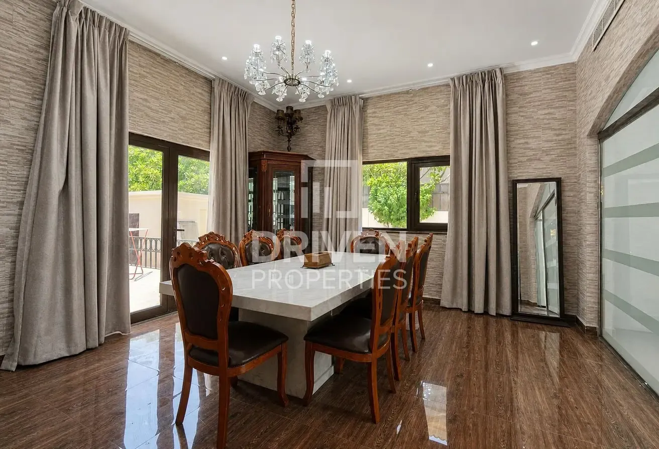 Exclusive | Biggest Plot | Prime Location